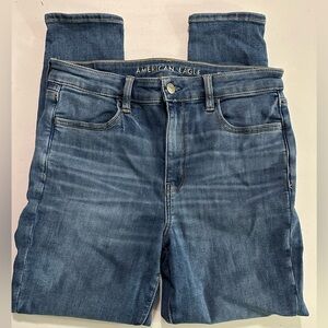 AE Super High-Waisted Jegging Crop – Size 8 Regular